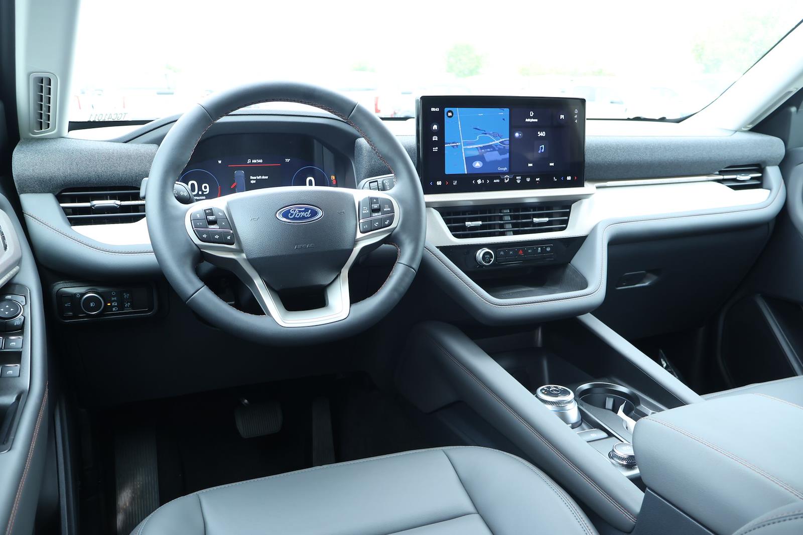 New 2026 Ford Explorer - photo 2