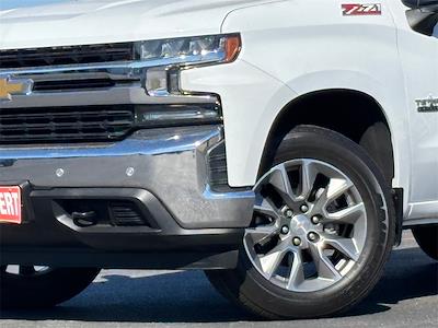 Used 2020 Chevrolet Silverado 1500 LT Crew Cab for sale #260096A - photo 2
