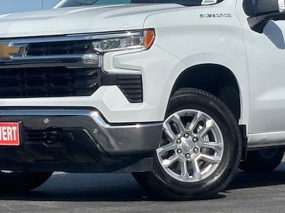 Used 2025 Chevrolet Silverado 1500 - photo 1