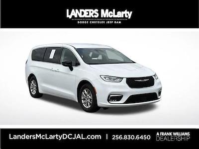 2024 Chrysler Pacifica FWD Minivan for sale #PR125217 - photo 1