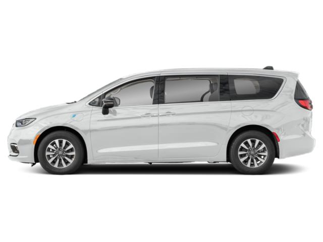 Used 2024 Chrysler Pacifica - photo 2