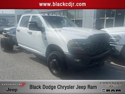 New 2025 Ram 3500 Tradesman Crew Cab 4x4 60 CA Cab Chassis for sale #SG517342 - photo 1
