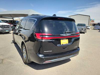 Used 2023 Chrysler Pacifica Limited Minivan for sale #PR525117P - photo 2