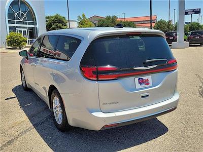 2023 Chrysler Pacifica FWD Minivan for sale #T5981 - photo 2