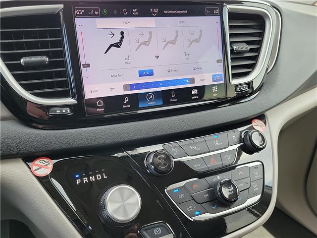 Used 2024 Chrysler Pacifica - photo 17