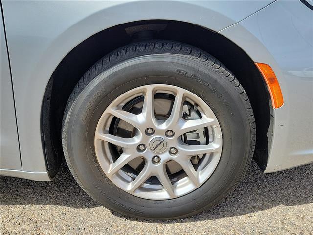 Used 2024 Chrysler Pacifica - photo 9