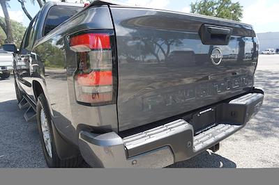 2022 Nissan Frontier Crew Cab RWD Pickup for sale #D19488A - photo 2