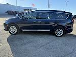 Used 2017 Chrysler Pacifica Touring L Minivan for sale #D19793A - photo 5