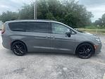 Used 2025 Chrysler Pacifica Limited Minivan thumbnail 5