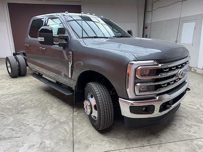 2025 Ford F-350 Crew Cab DRW 4x4 Cab Chassis for sale #250205 - photo 1