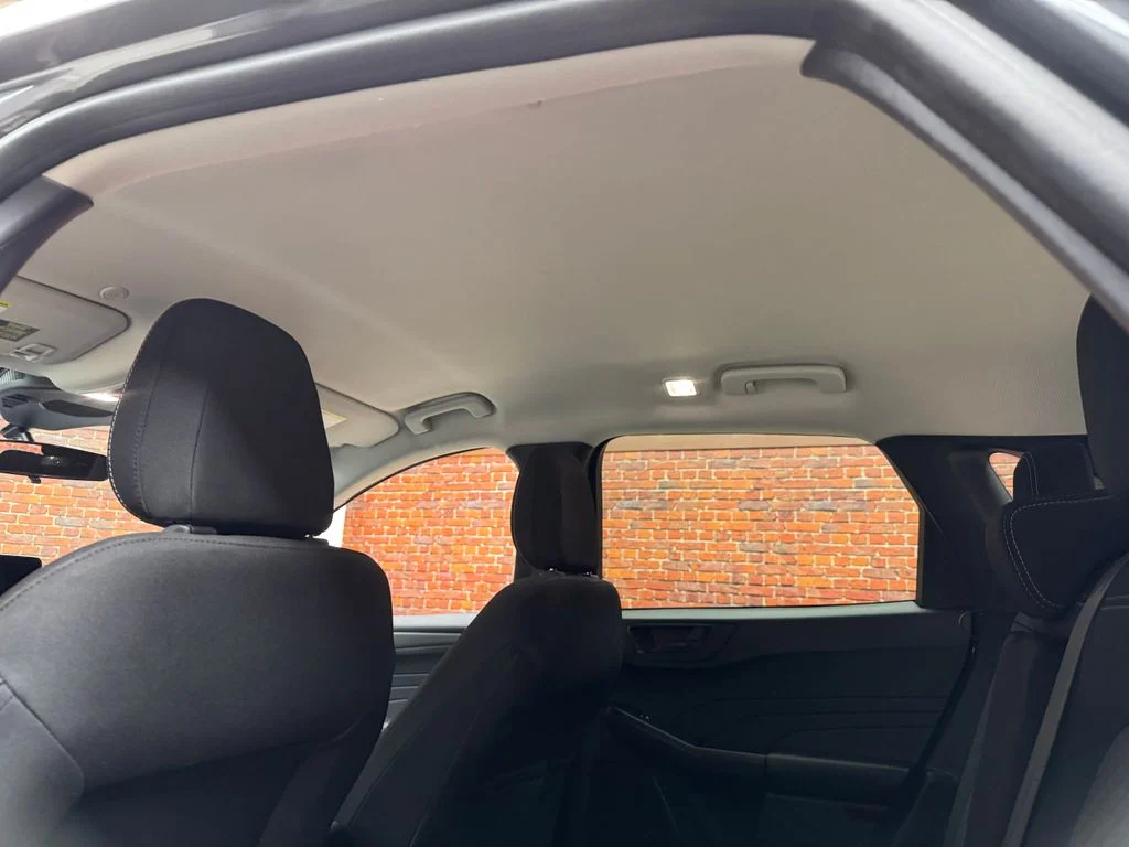 Used 2023 Ford Escape - photo 2