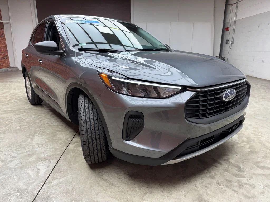 Used 2023 Ford Escape - photo 19