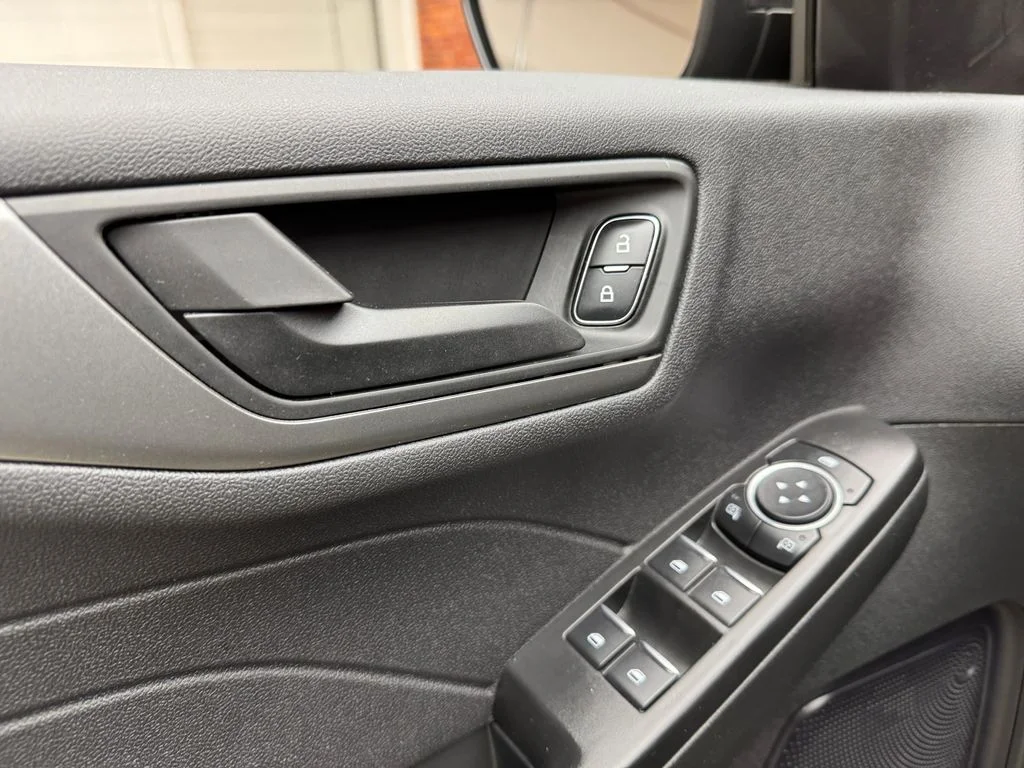 Used 2023 Ford Escape - photo 23
