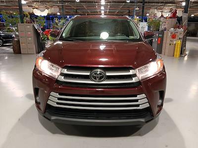 Used 2018 Toyota Highlander - photo 1