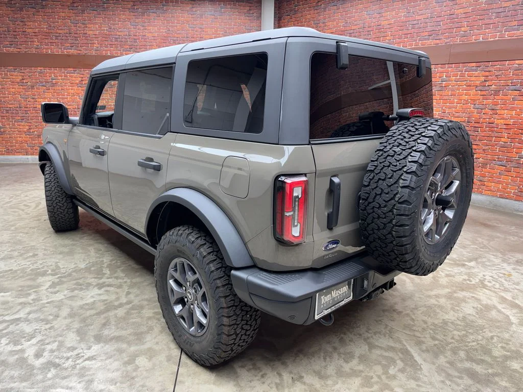 New 2025 Ford Bronco - photo 1