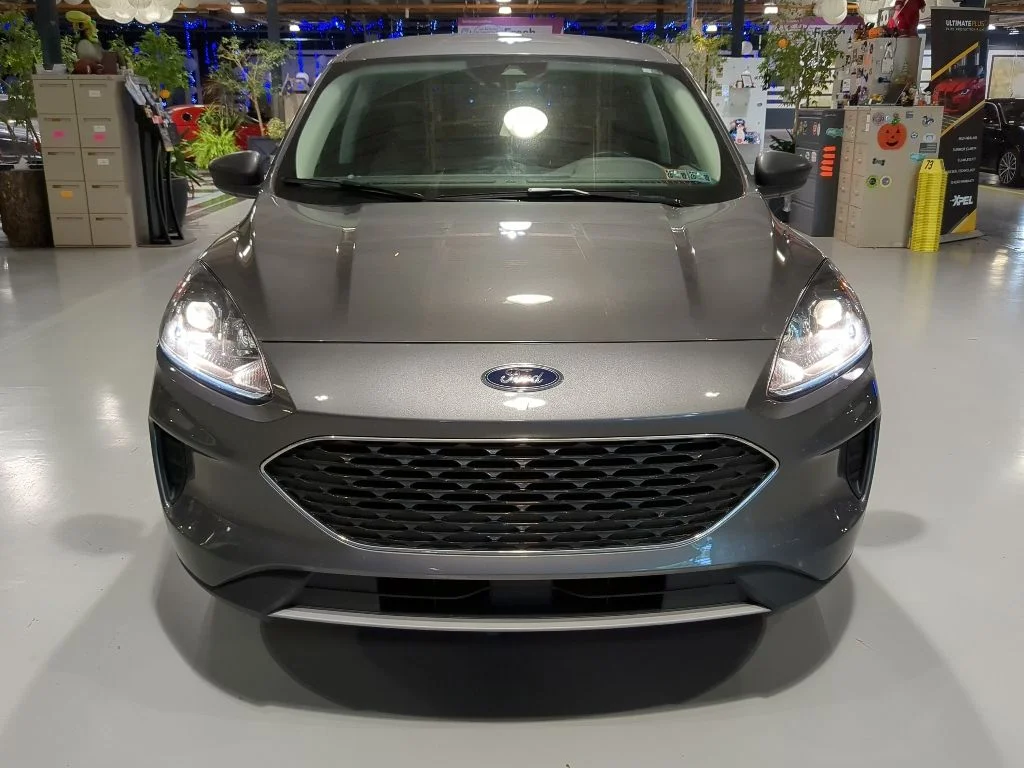 Used 2022 Ford Escape - photo 2