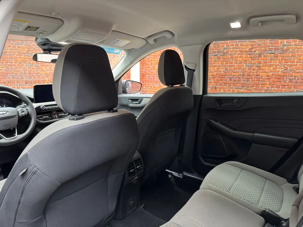 Used 2022 Ford Escape - photo 9