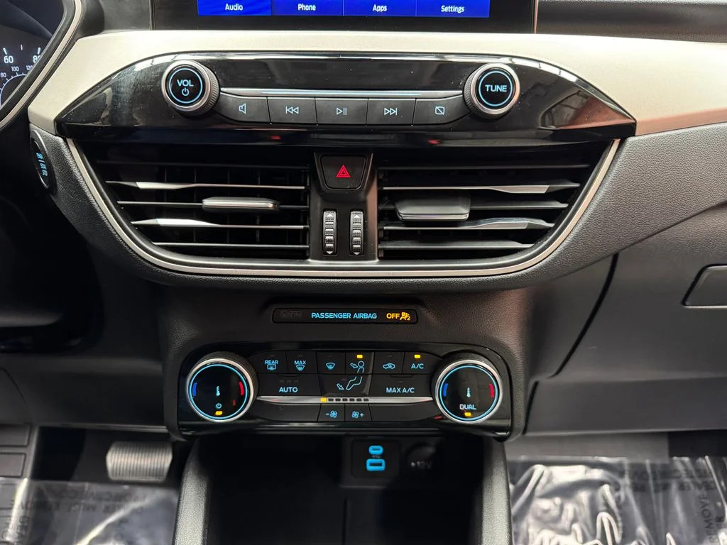 Used 2022 Ford Escape - photo 7