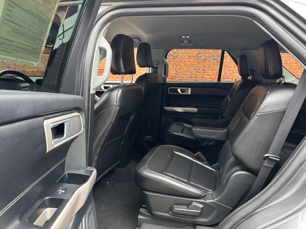 Used 2023 Ford Explorer - photo 14