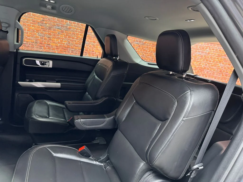 Used 2023 Ford Explorer - photo 16