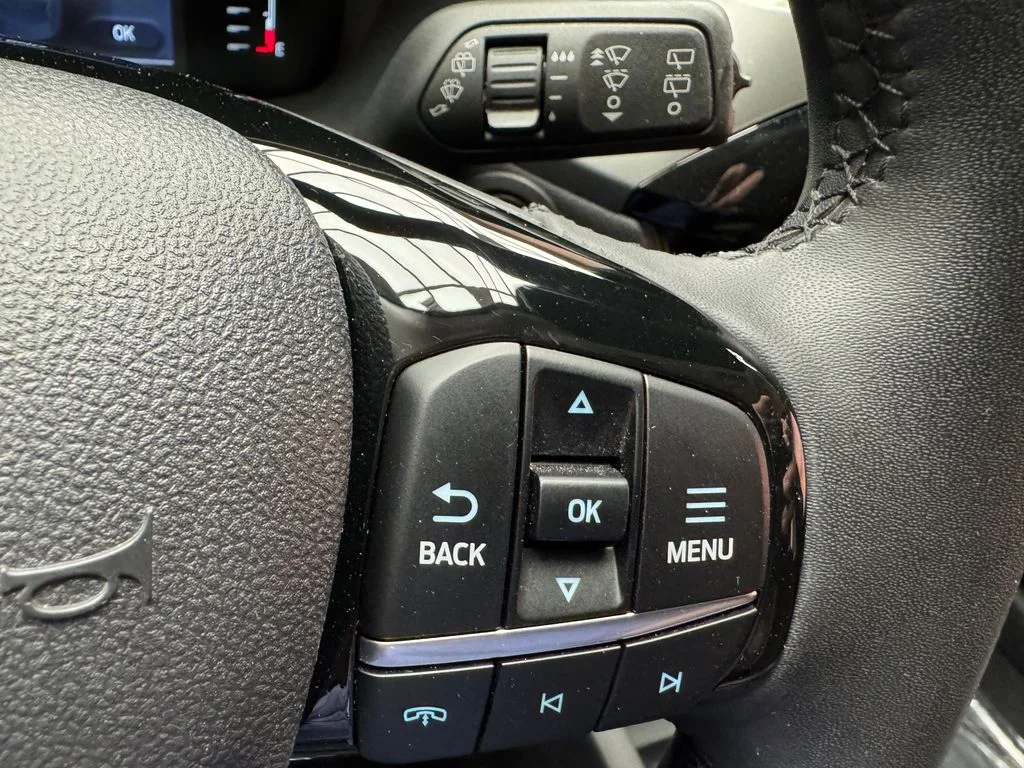 Used 2023 Ford Escape - photo 5