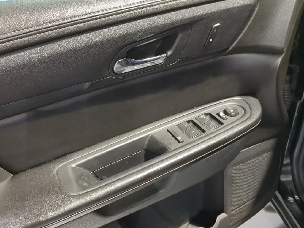 Used 2015 Chevrolet Traverse - photo 10