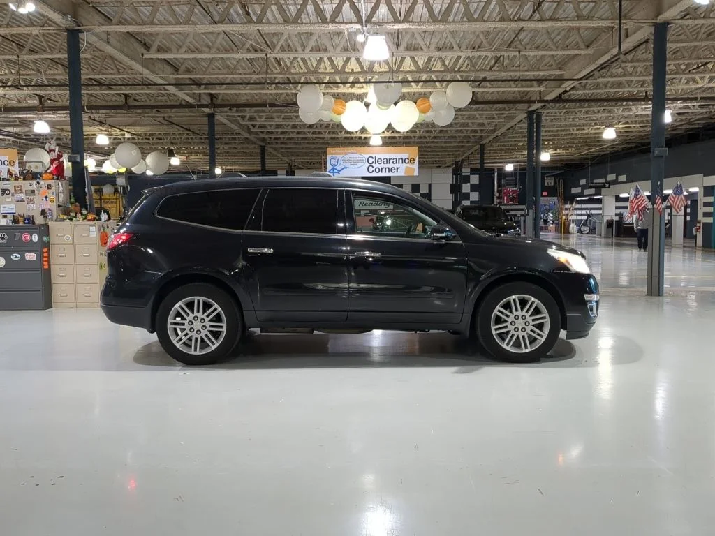 Used 2015 Chevrolet Traverse - photo 5