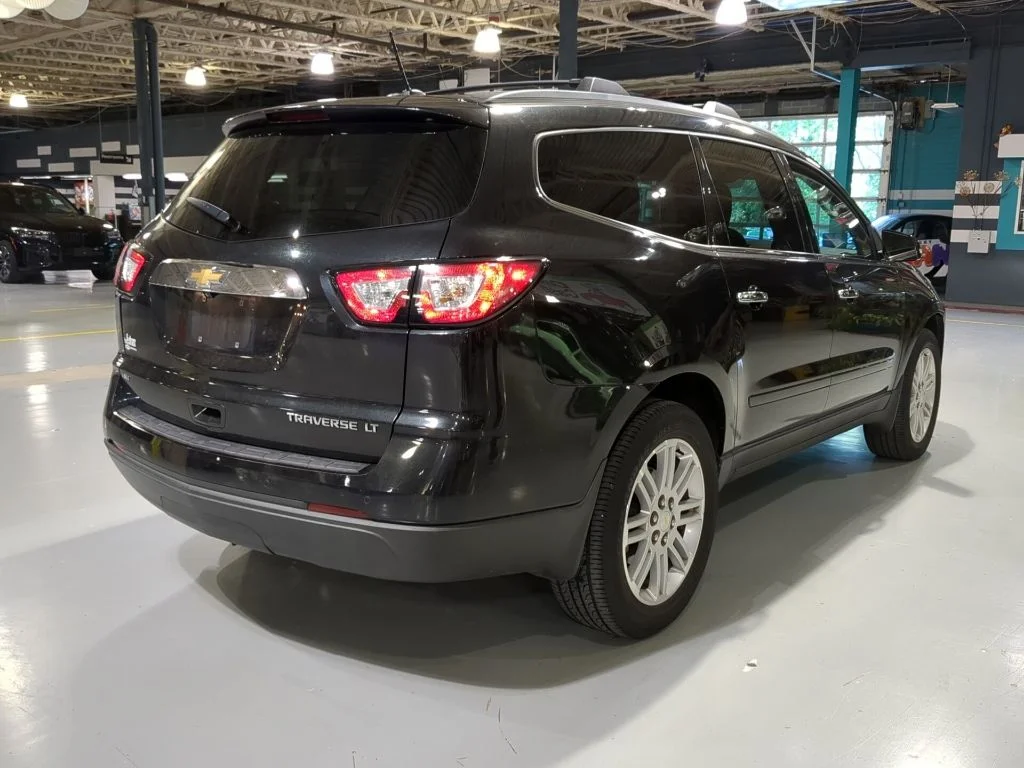 Used 2015 Chevrolet Traverse - photo 6