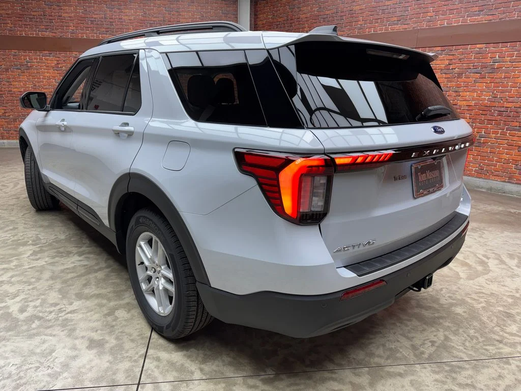 New 2026 Ford Explorer - photo 30