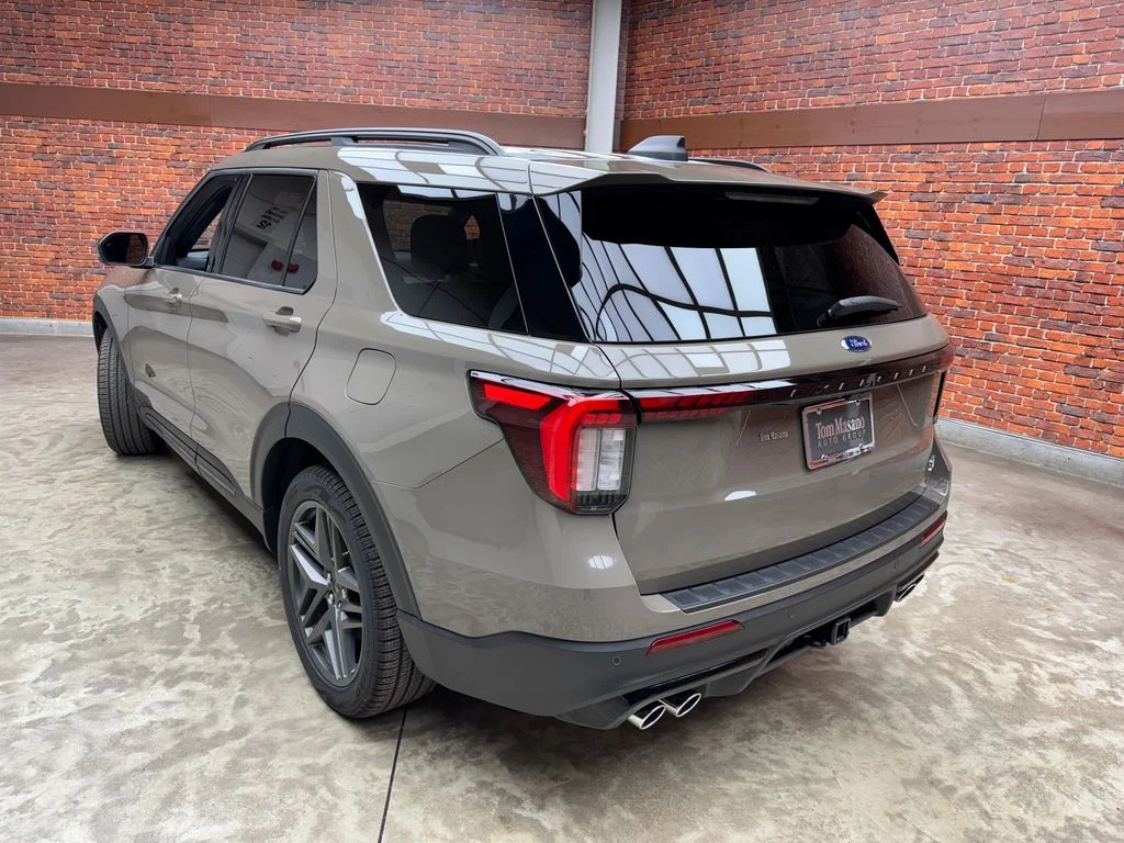 New 2026 Ford Explorer - photo 27