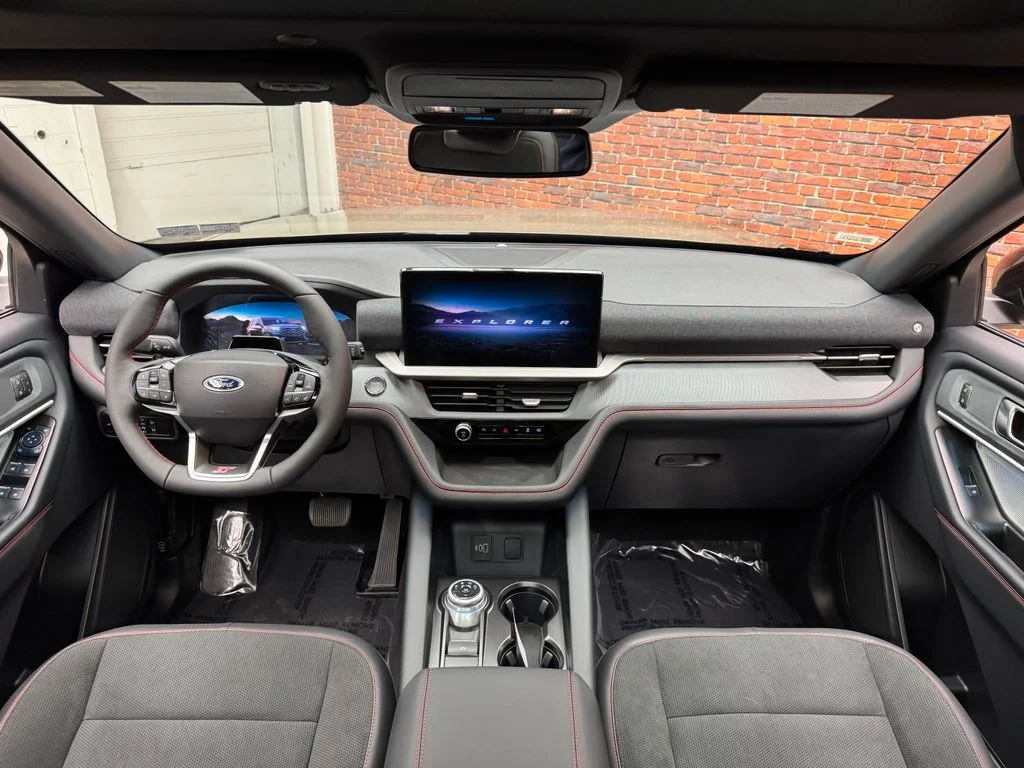 New 2026 Ford Explorer - photo 1