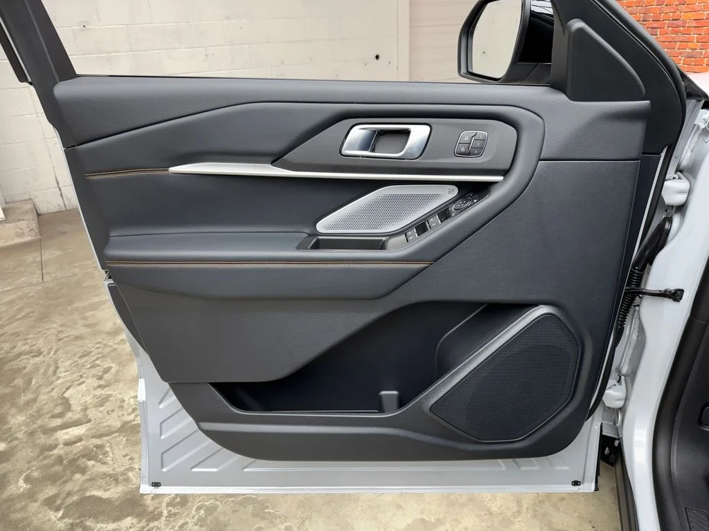 New 2026 Ford Explorer - photo 12