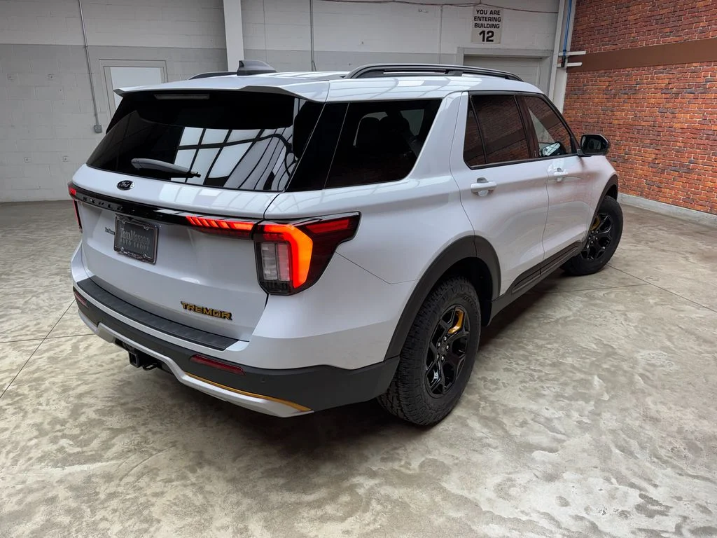 New 2026 Ford Explorer - photo 8