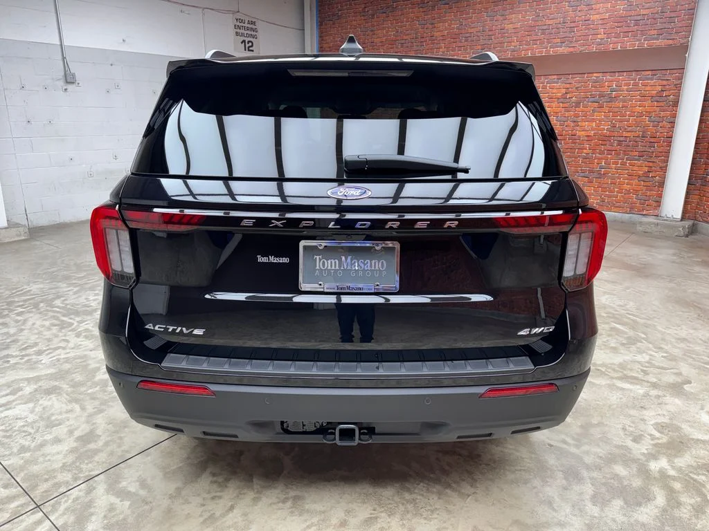 New 2026 Ford Explorer - photo 3