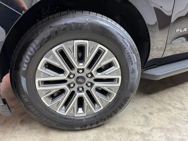 New 2026 Ford Expedition - photo 16