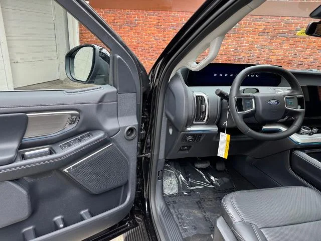 New 2026 Ford Expedition - photo 32