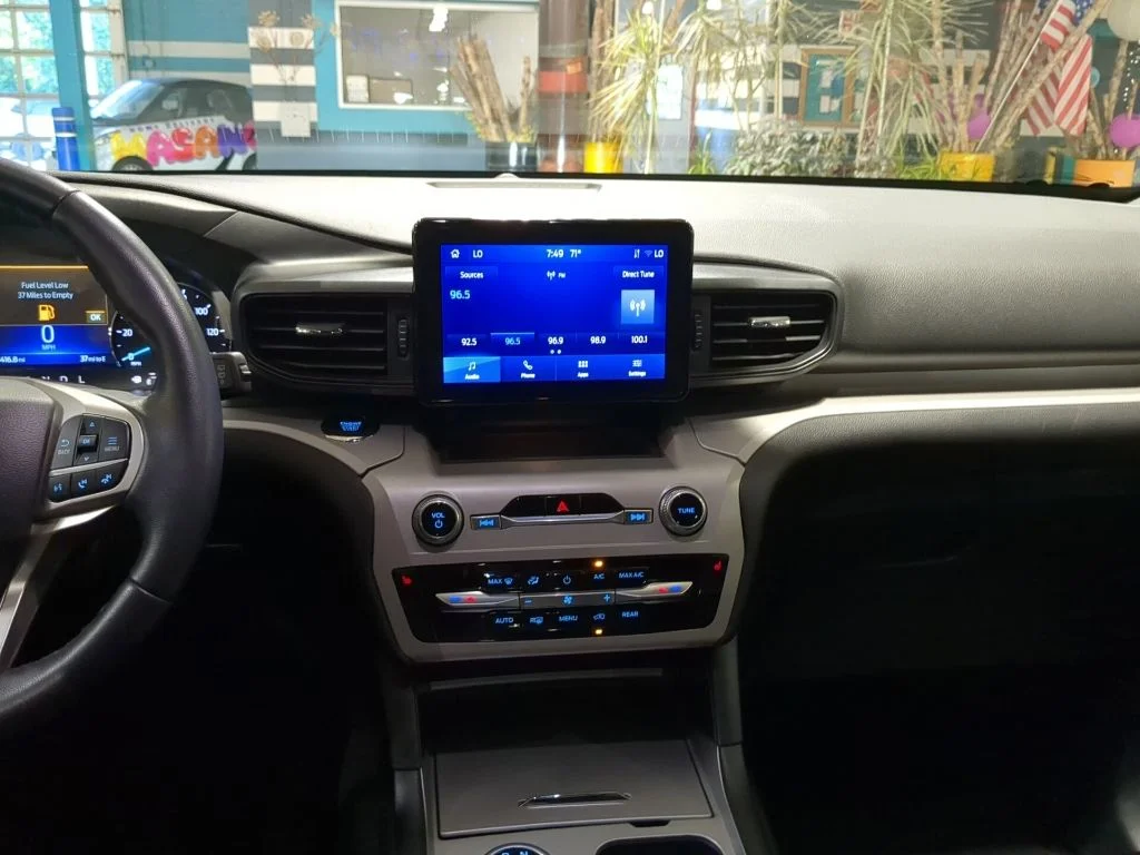 Used 2023 Ford Explorer - photo 24