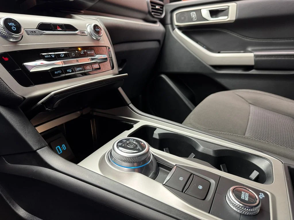 Used 2023 Ford Explorer - photo 10