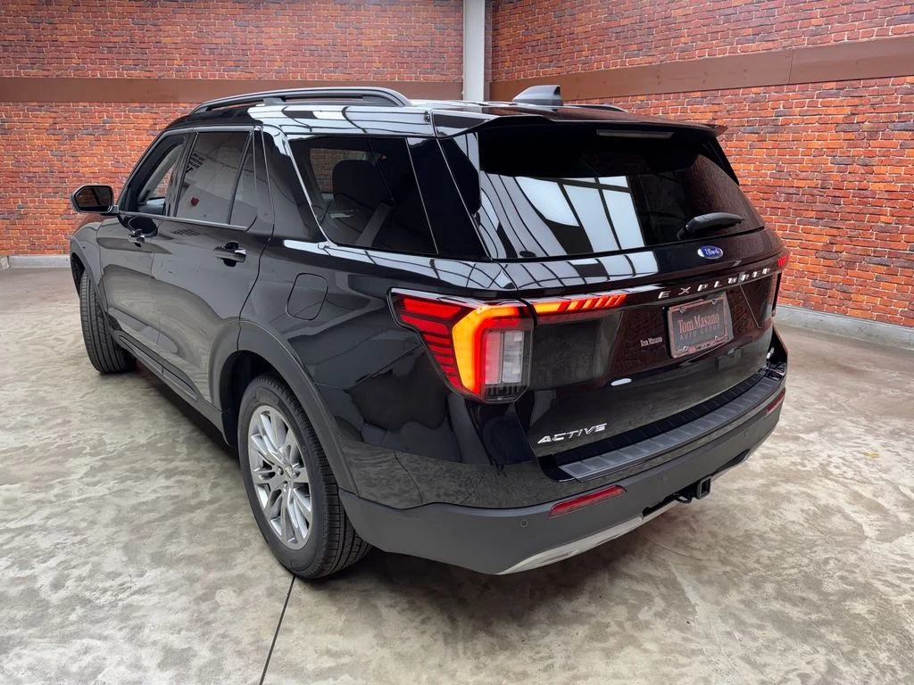 New 2026 Ford Explorer - photo 1