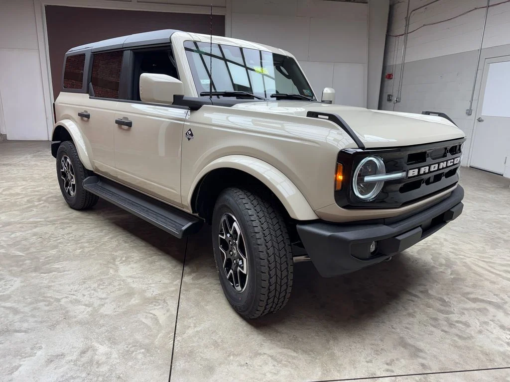 New 2026 Ford Bronco - photo 1