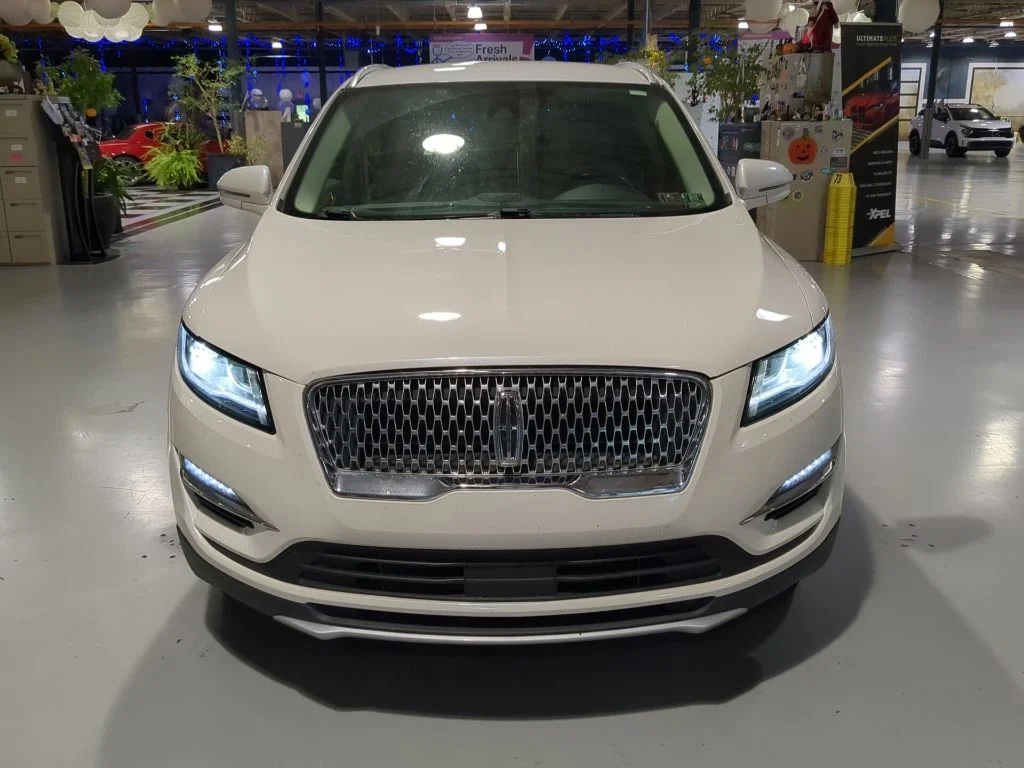 Used 2019 Lincoln MKC - photo 2
