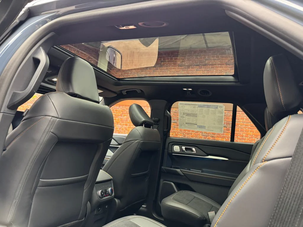 New 2026 Ford Explorer - photo 2