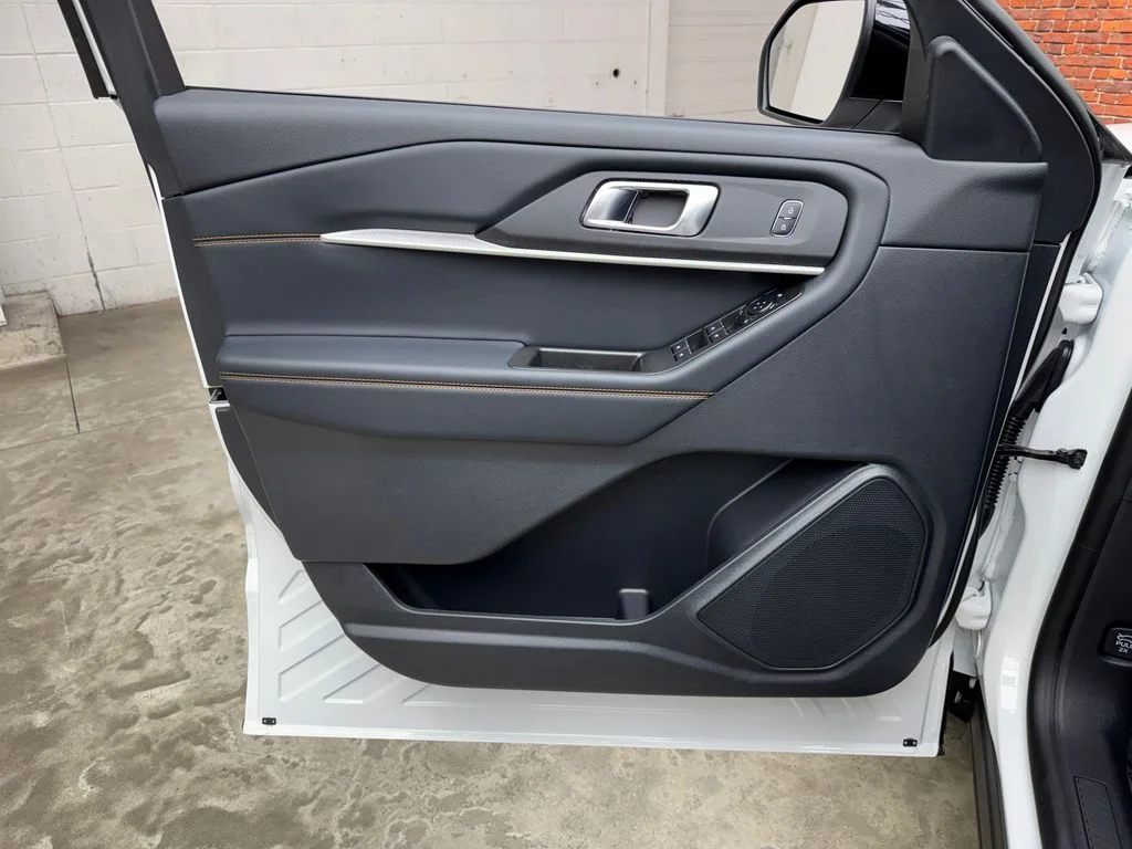 New 2026 Ford Explorer - photo 10