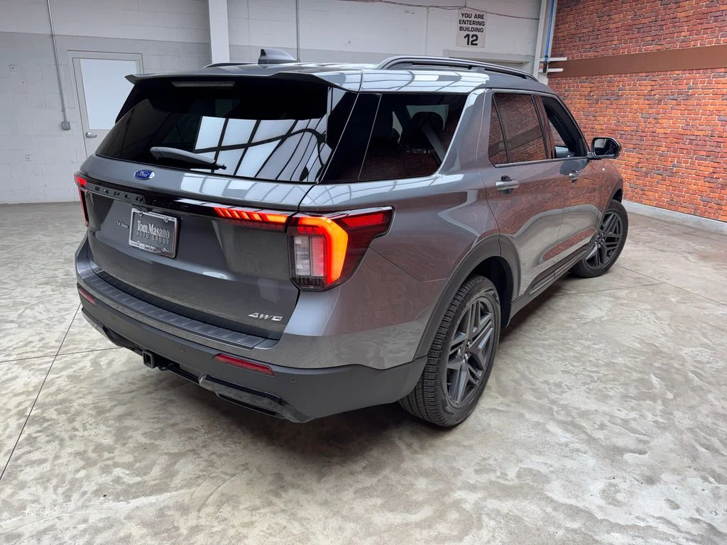 New 2026 Ford Explorer - photo 6