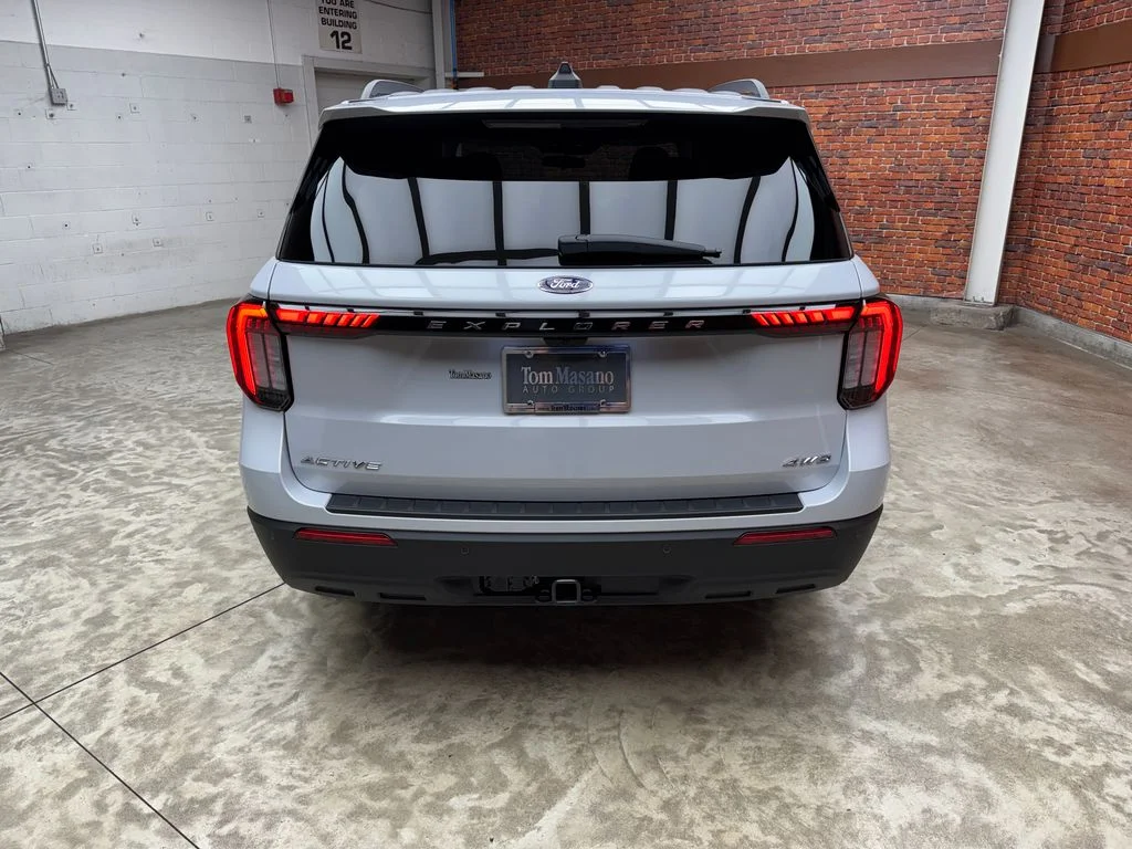 New 2026 Ford Explorer - photo 5