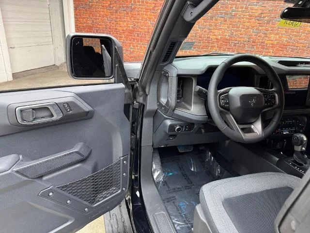New 2026 Ford Bronco - photo 9