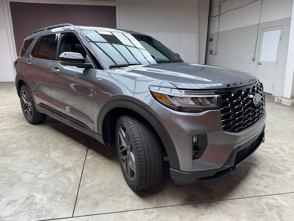 New 2026 Ford Explorer - photo 1