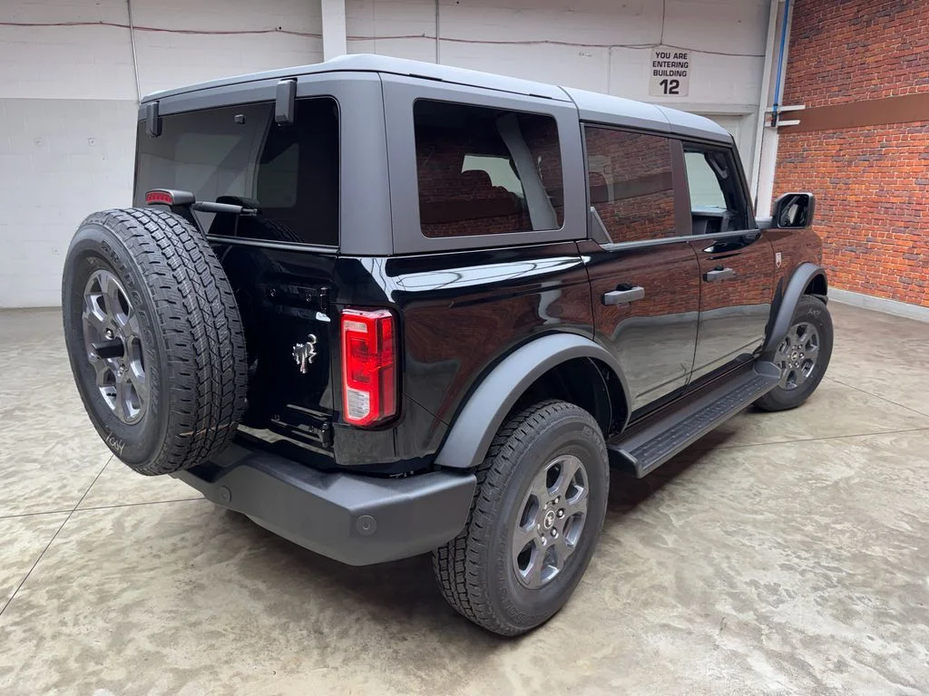 New 2026 Ford Bronco - photo 2