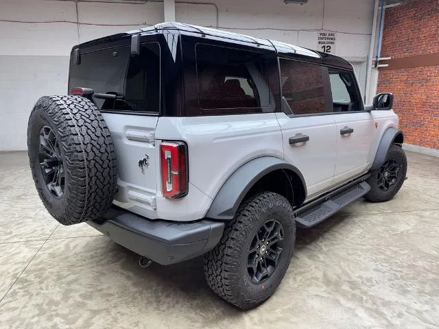 New 2026 Ford Bronco - photo 2