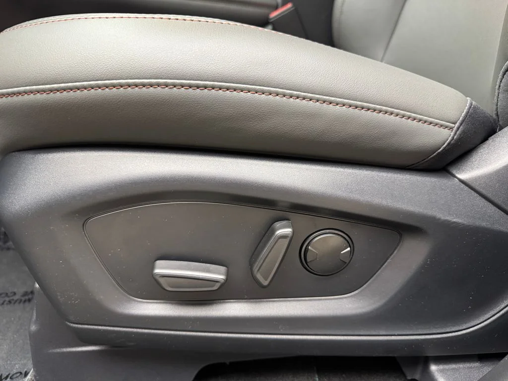 New 2026 Ford Explorer Active - photo 10